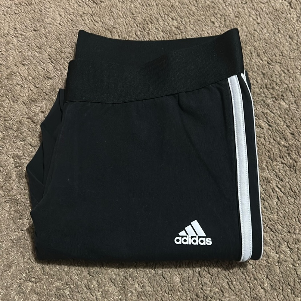 Adidas leggings